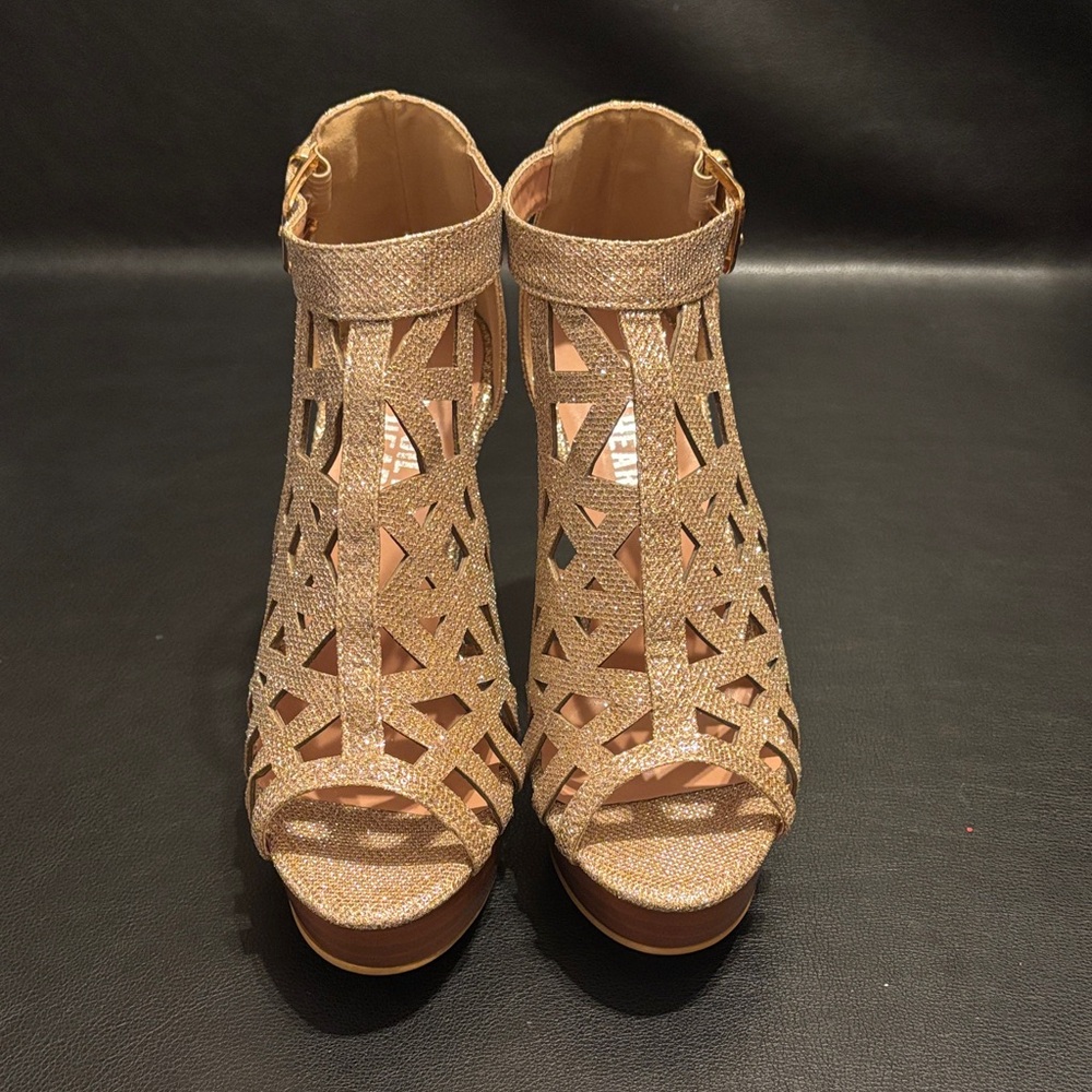 Elegant Gold Women's Heels